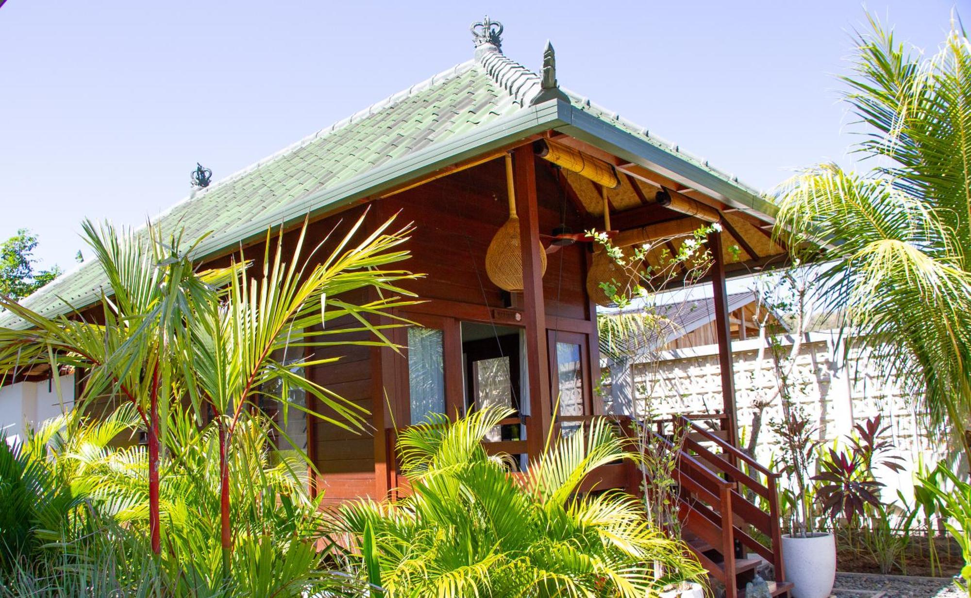 Kura Kura House Hotel Sekongkang ภายนอก รูปภาพ