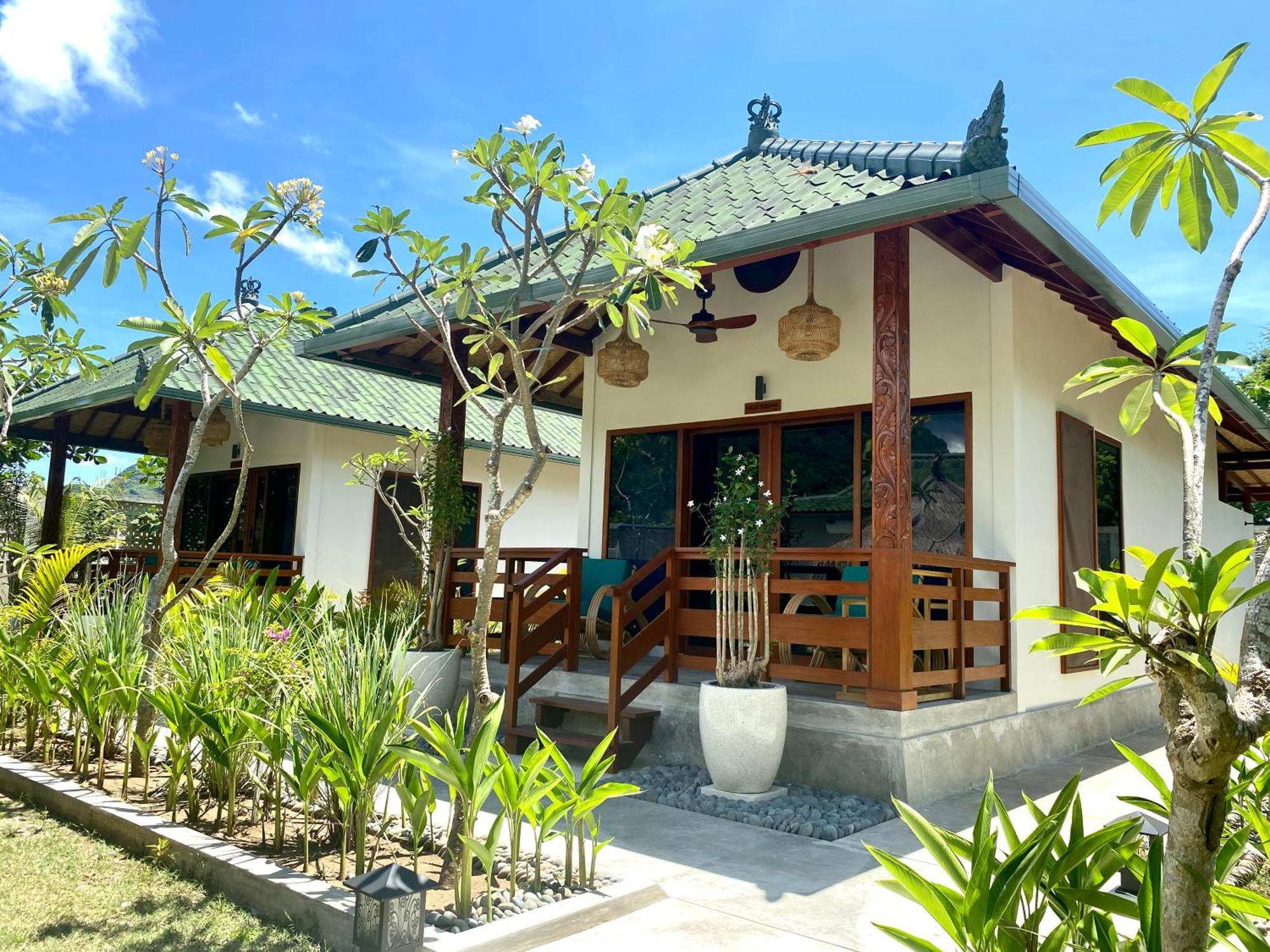 Kura Kura House Hotel Sekongkang ภายนอก รูปภาพ