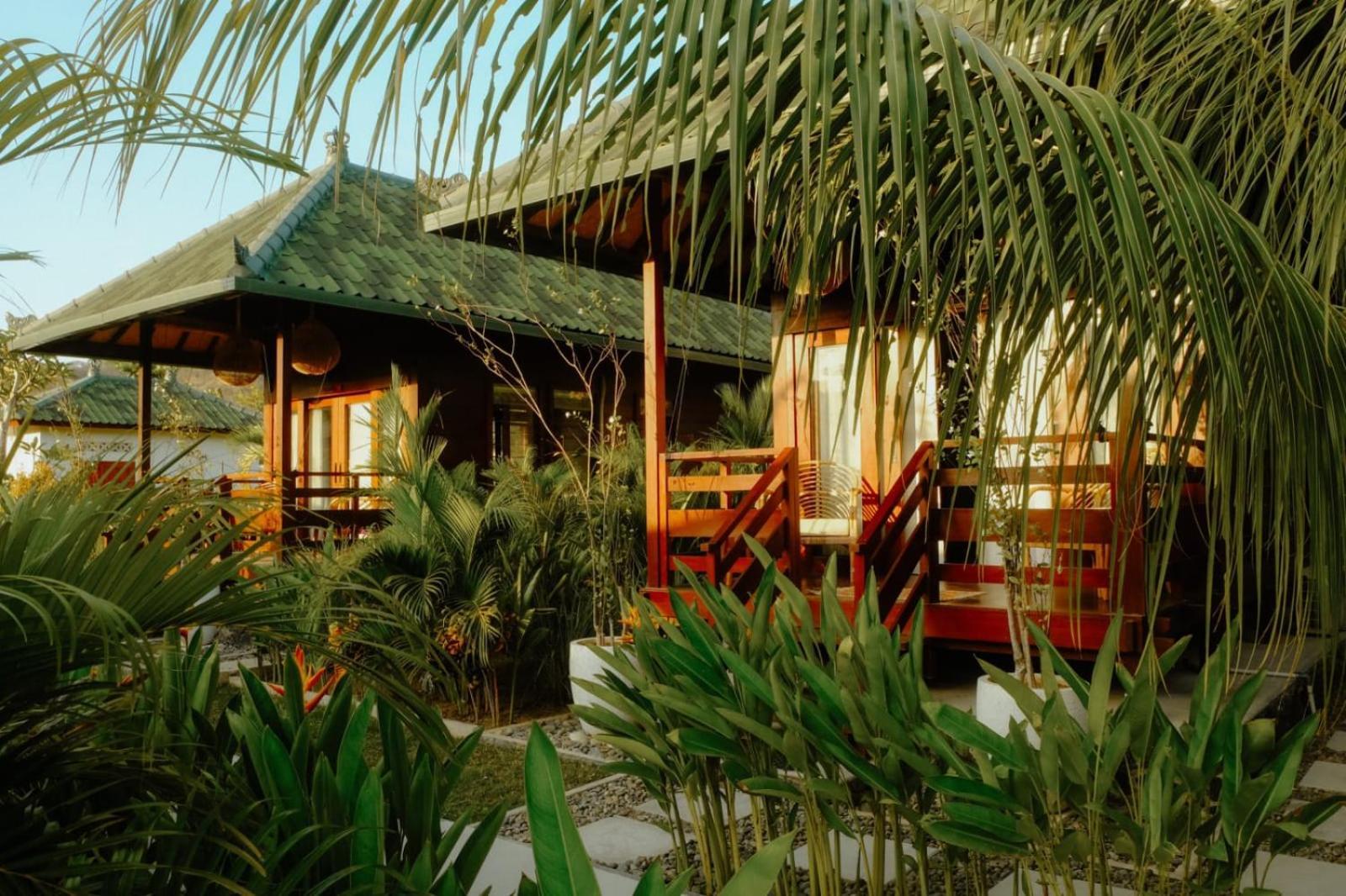 Kura Kura House Hotel Sekongkang ภายนอก รูปภาพ